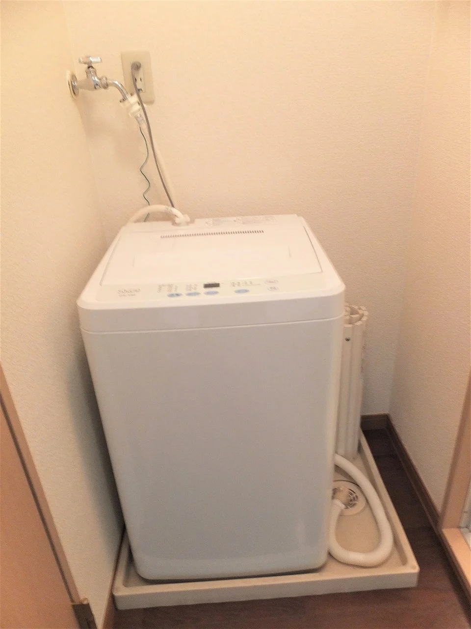 洗濯機も付いています