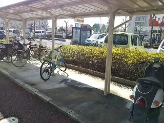 自転車置き場は無料でご利用いただけます。