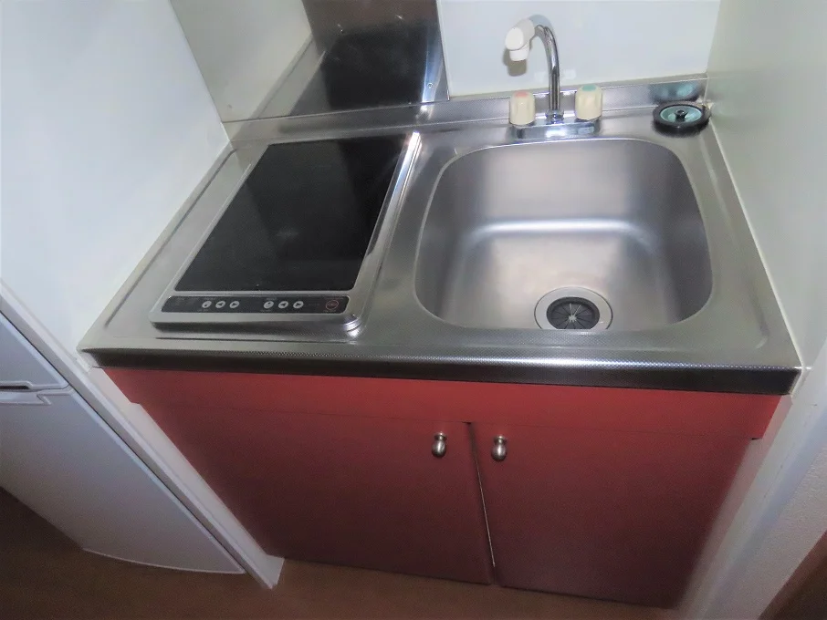 2口の電気コンロまたはIHコンロとなります