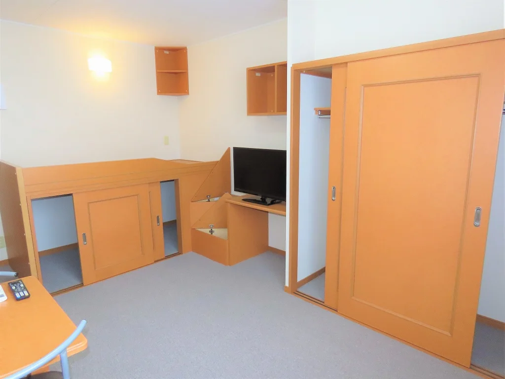 クローゼット、ベッド下収納あり