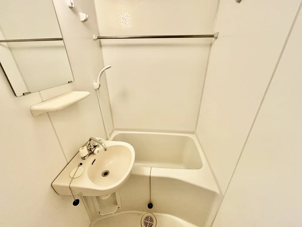 設備・仕様は号室により異なる為、現況を優先いたします。