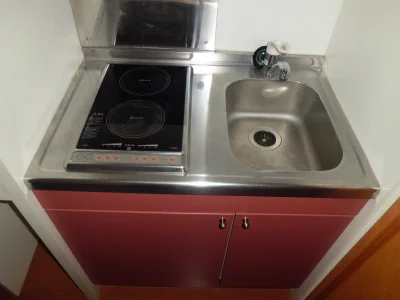 2口電気コンロ付きミニキッチン。