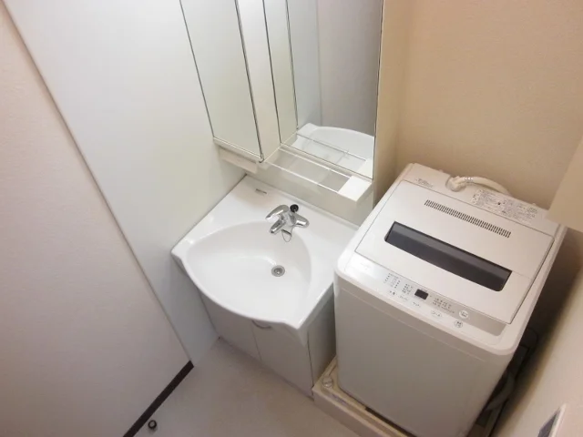 オシャレさんや女性に嬉しい独立洗面台