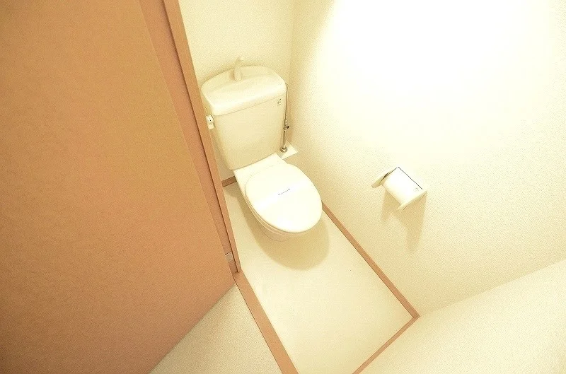 同シリーズの類似となります。現況を優先致します。