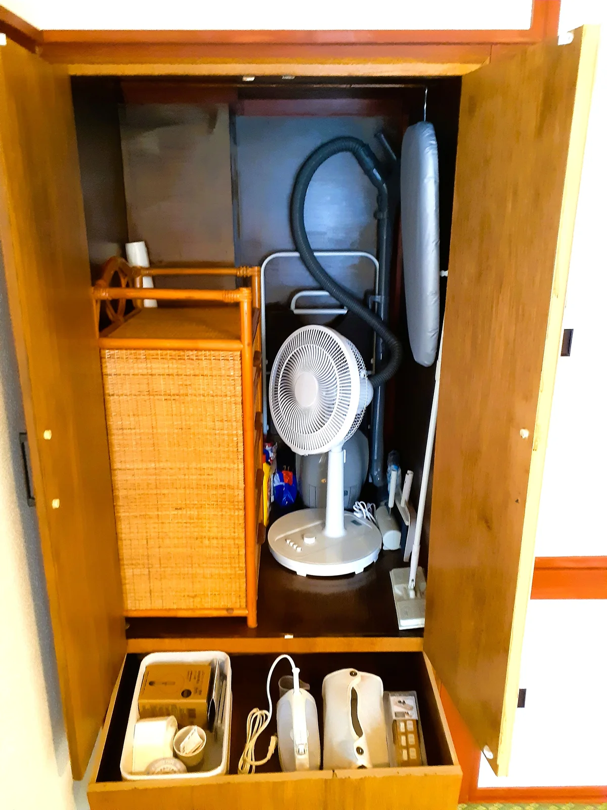 扇風機、掃除機、アイロンその他