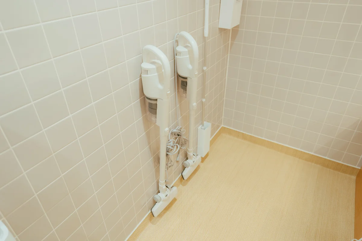 ハンディの掃除機も忘れずに。