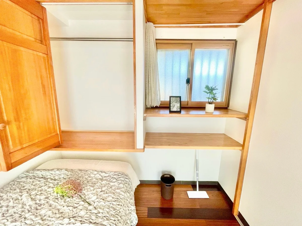 ※撮影用の観察植物・食器調理器具・雑貨類等はございません。※写真は現況優先