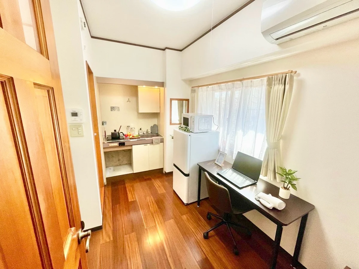 ※撮影用の観察植物・食器調理器具・雑貨類等はございません。※写真は現況優先