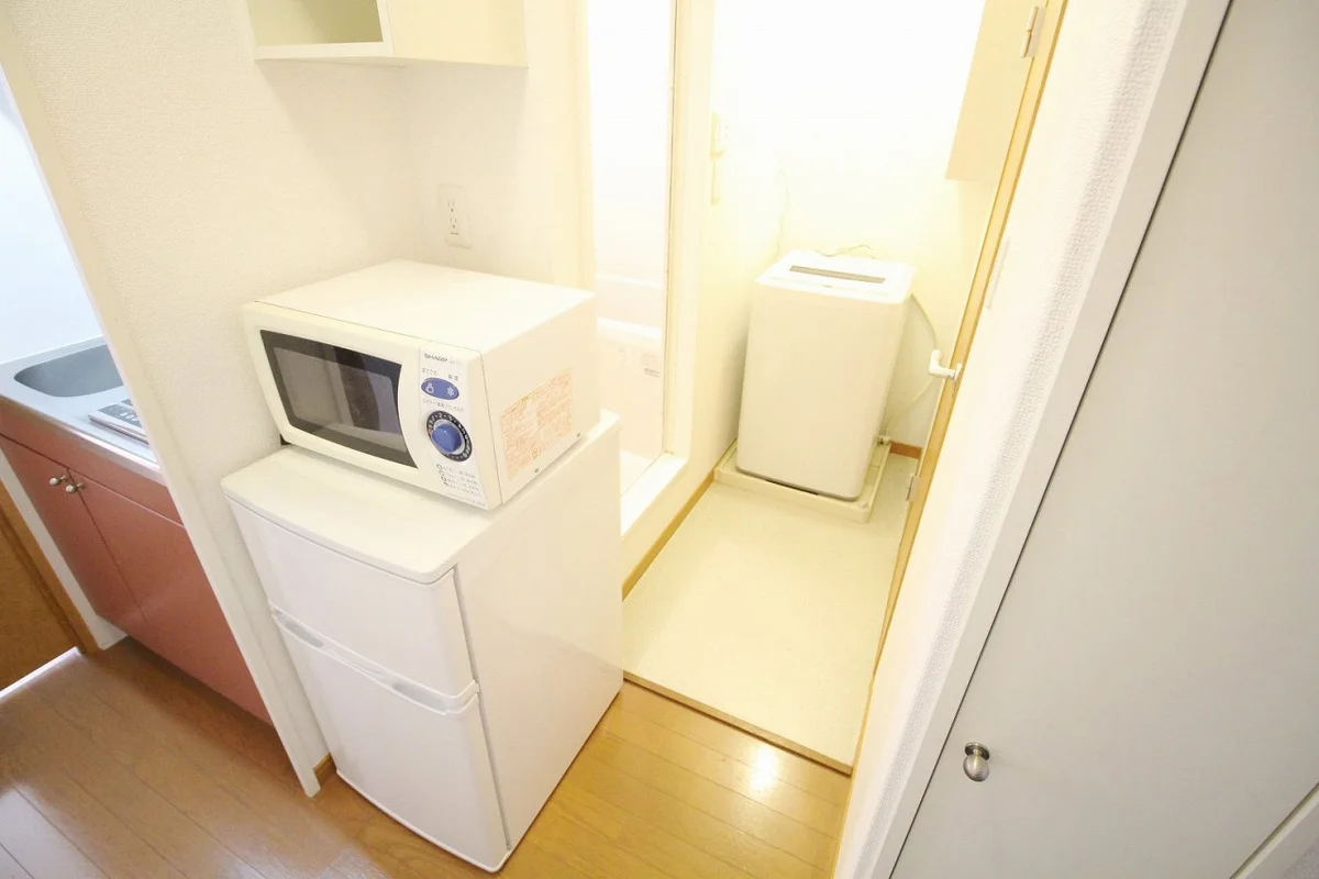 冷蔵庫／電子レンジ／洗濯機設置済（仕様は異なります）