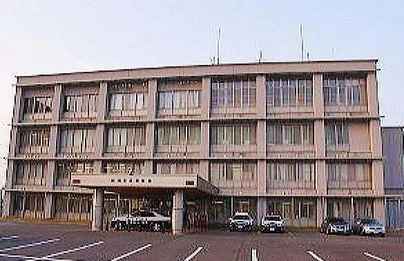 にかほ警察署まで400m