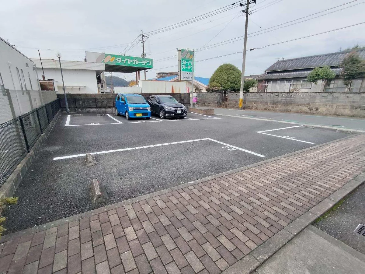 写真と現状が異なる場合は現状を優先します。