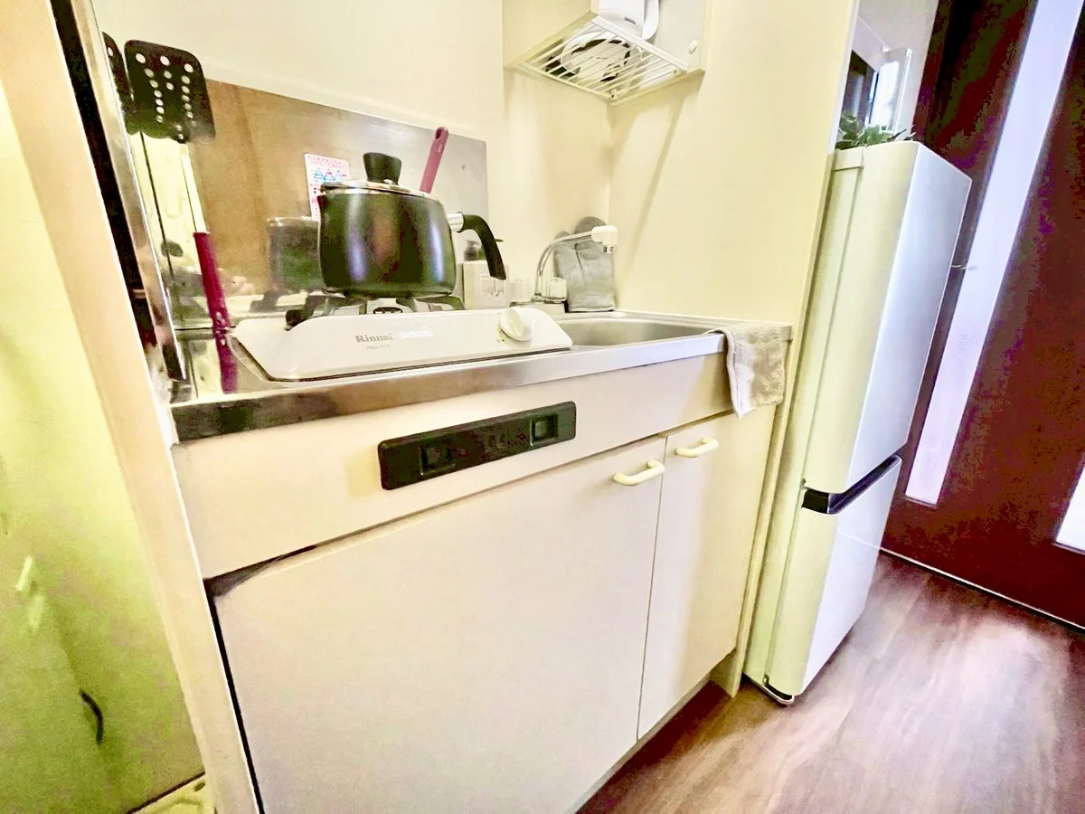 ※撮影用の観察植物・食器調理器具・雑貨類等はございません。※写真は現況優先