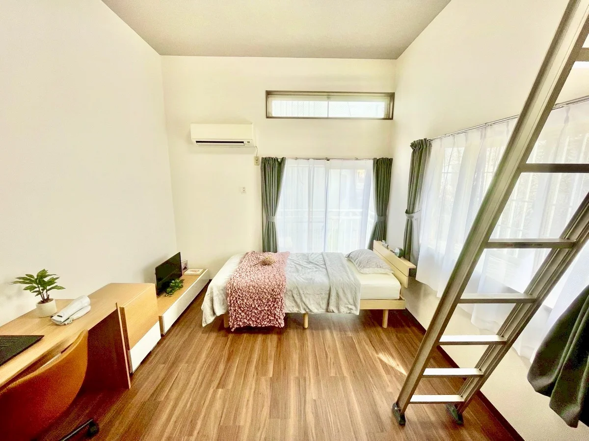 ※撮影用の観察植物・食器調理器具・雑貨類等はございません。※写真は現況優先