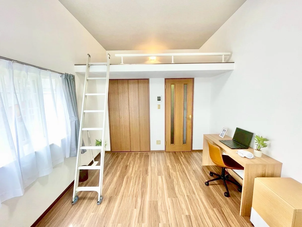 ※撮影用の観察植物・食器調理器具・雑貨類等はございません。※写真は現況優先