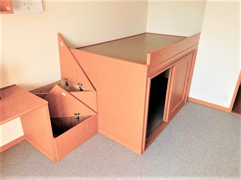 ベットの下も収納できます