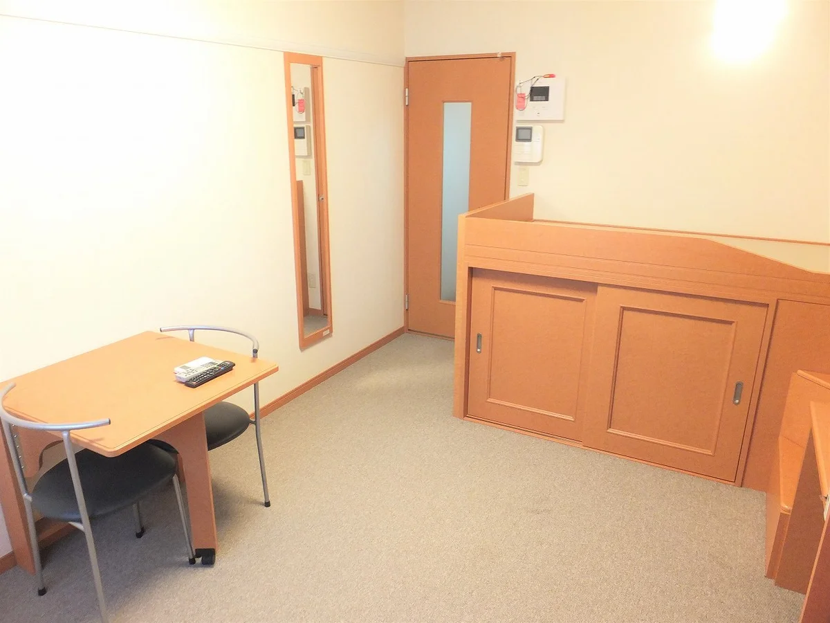 ハイベッドタイプのお部屋です