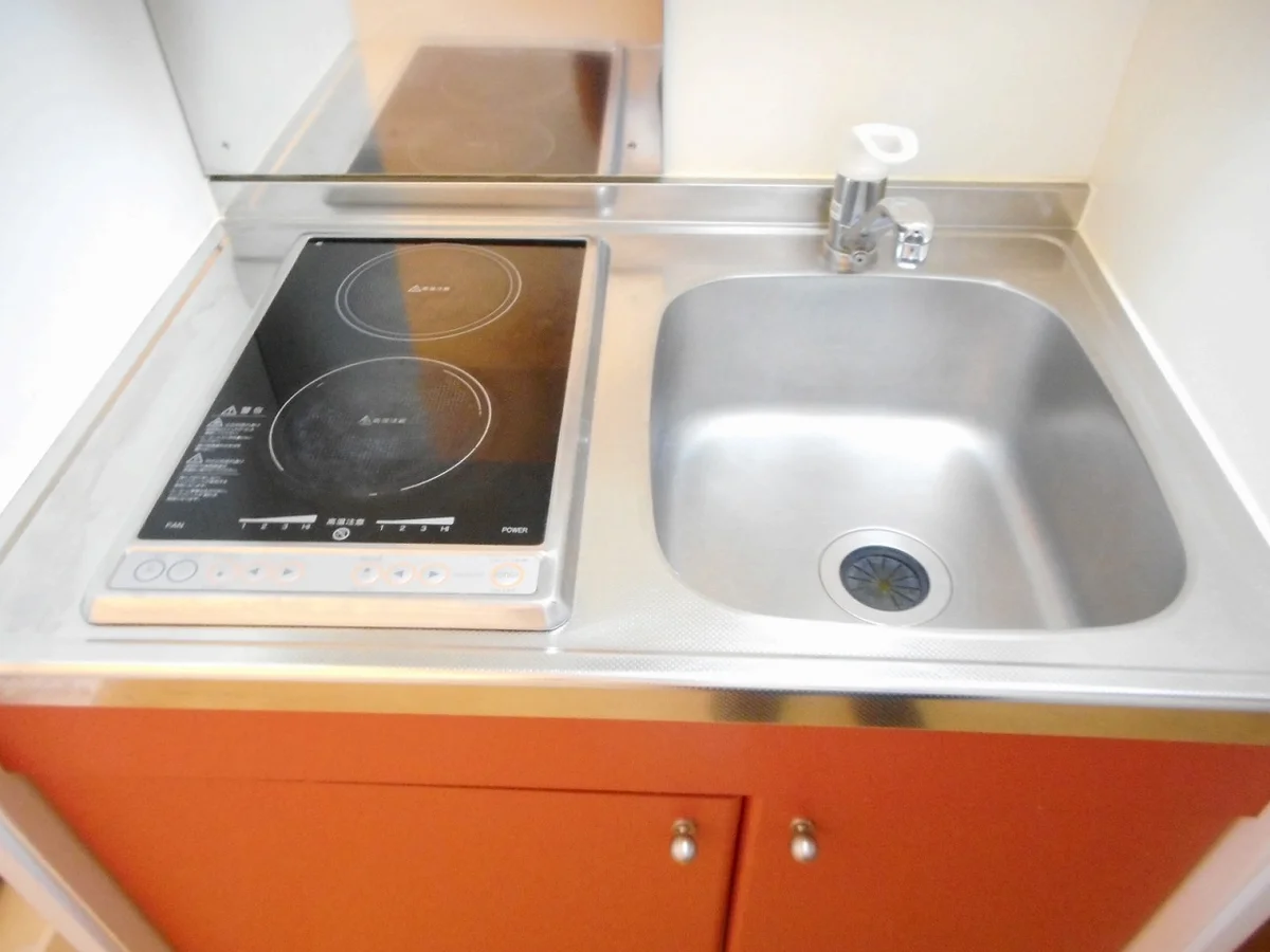 2口の電気コンロまたはIHコンロとなります
