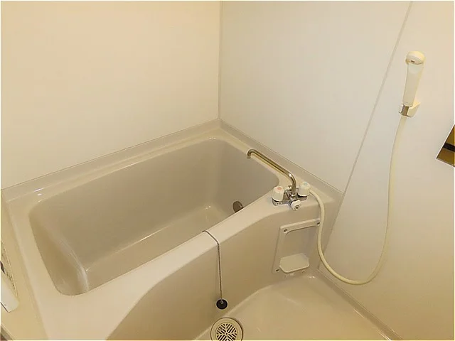 お風呂、トイレは完全別です