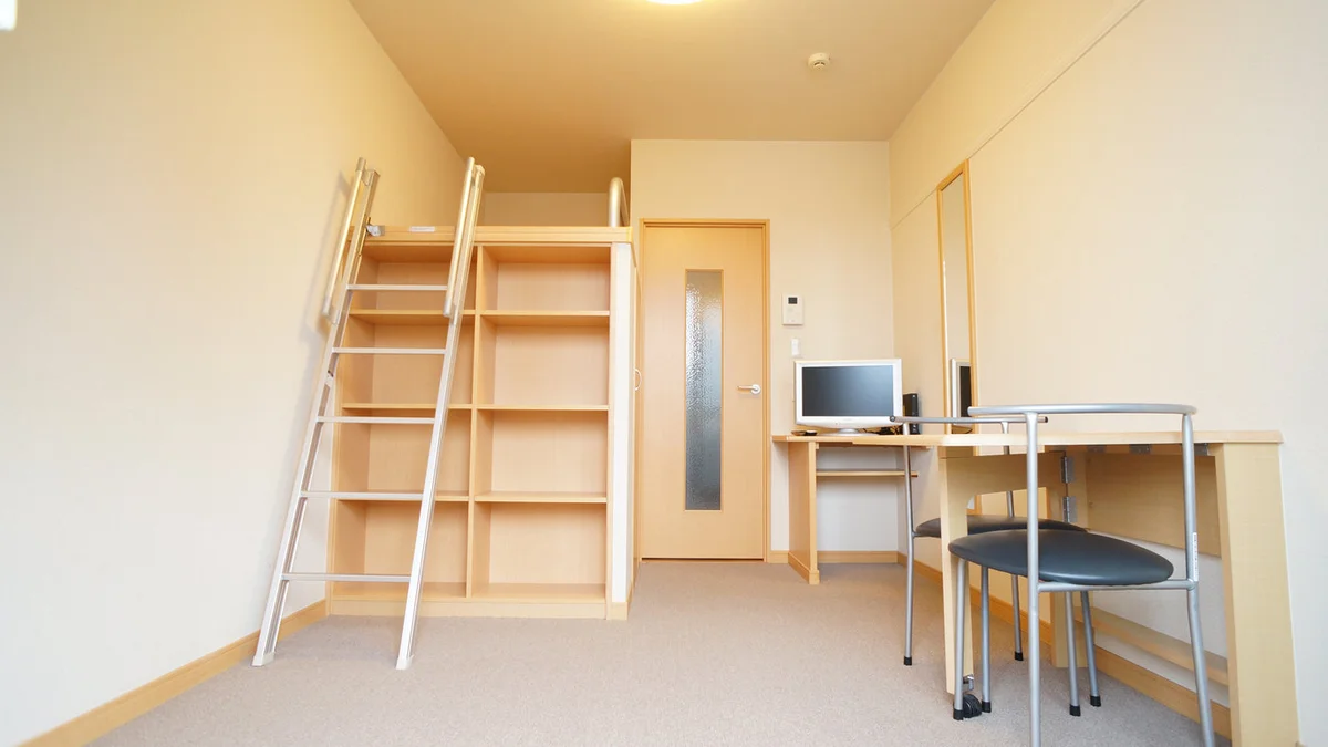 高さもあり広々とした綺麗なお部屋です。