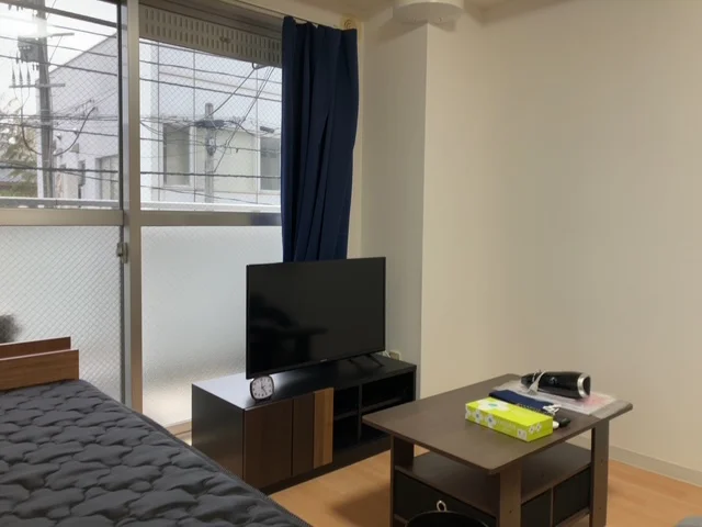 バルコニーは南向きで明るい室内です。