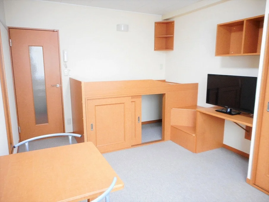 ハイベッドタイプのお部屋です