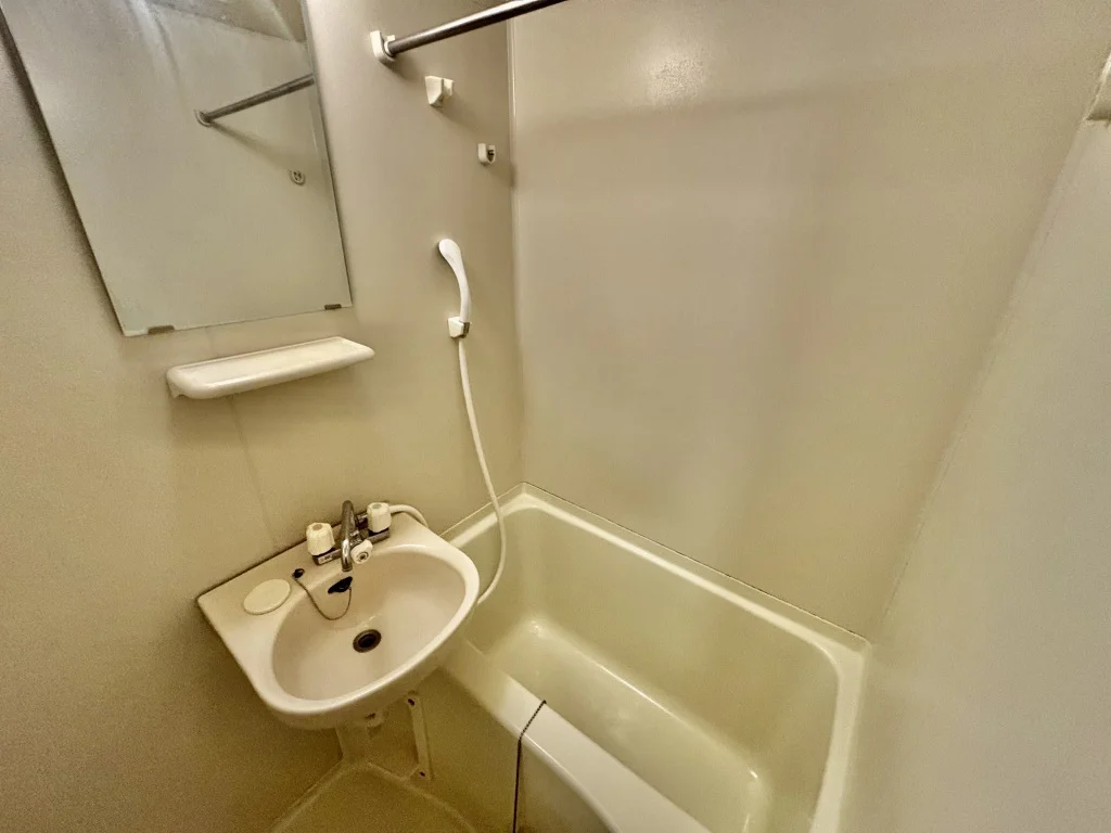 設備・仕様は号室により異なる為、現況を優先いたします。