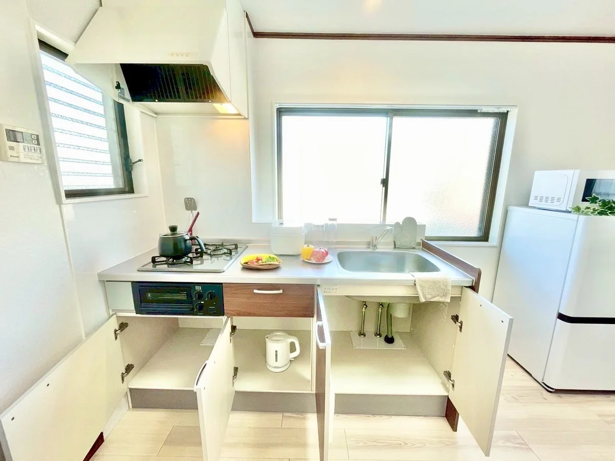 ※撮影用の観葉植物・食器調理器具・雑貨類等はございません。※図面・写真は現況優先。