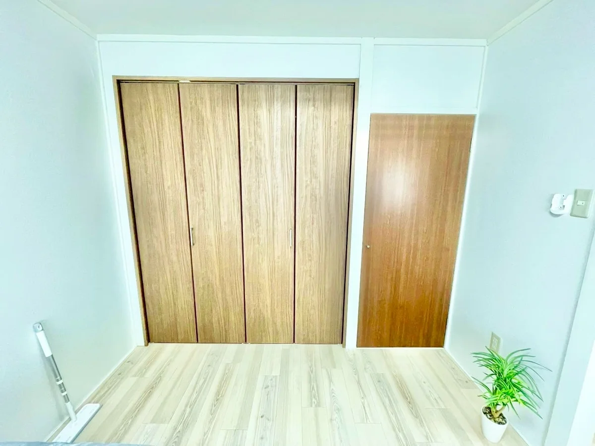 ※撮影用の観葉植物・食器調理器具・雑貨類等はございません。※図面・写真は現況優先。