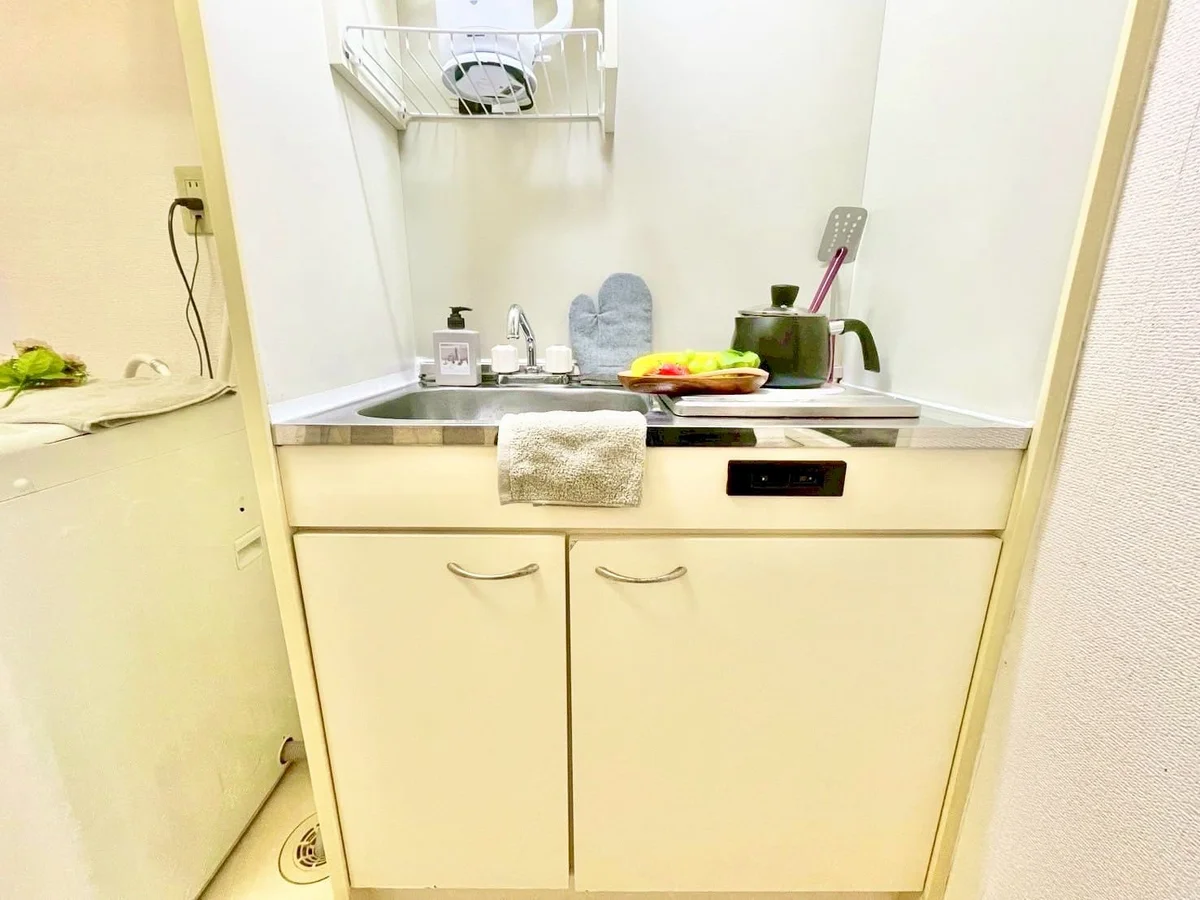 ※撮影用の観察植物・食器調理器具・雑貨類等はございません。※写真は現況優先