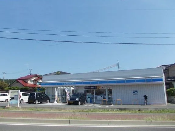 ローソン本荘石脇店まで636m