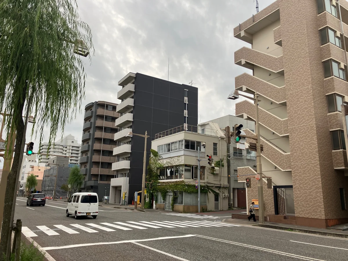 前面道路です。