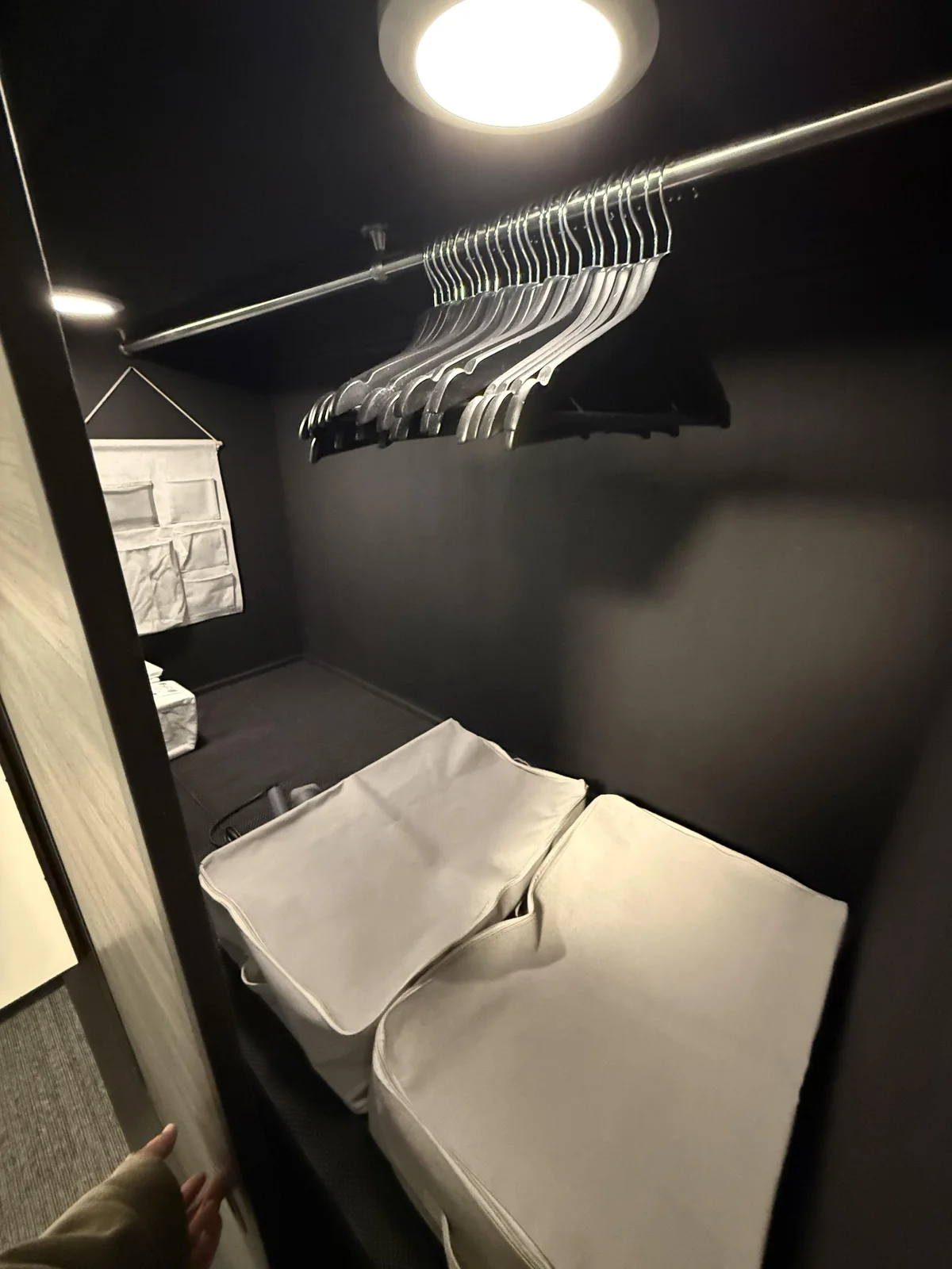 クローゼット、ヘアドライヤー