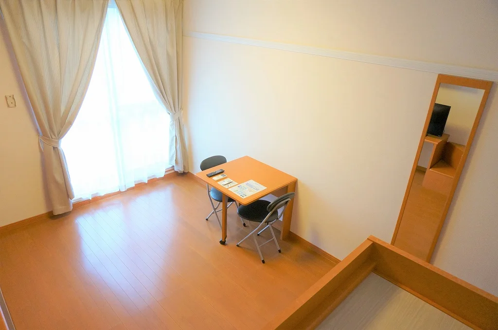 ベッド上からのアングルです