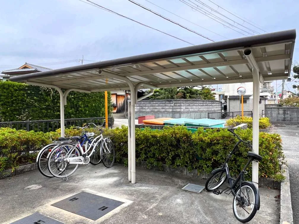 屋根付き駐輪場