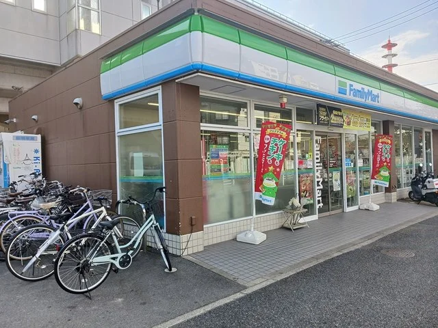 ファミリーマート近鉄烏森駅前店まで510m