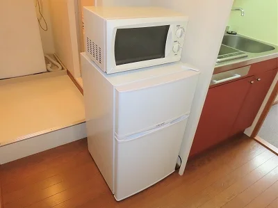 電子レンジ、冷蔵庫完備