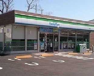 ファミリーマートまで500m