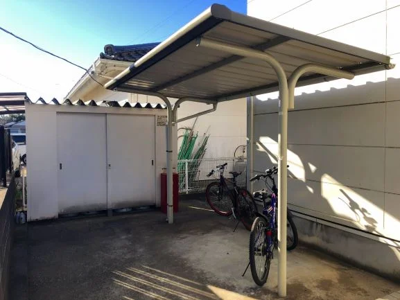 屋根付き駐輪場