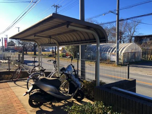 屋根付き駐輪場