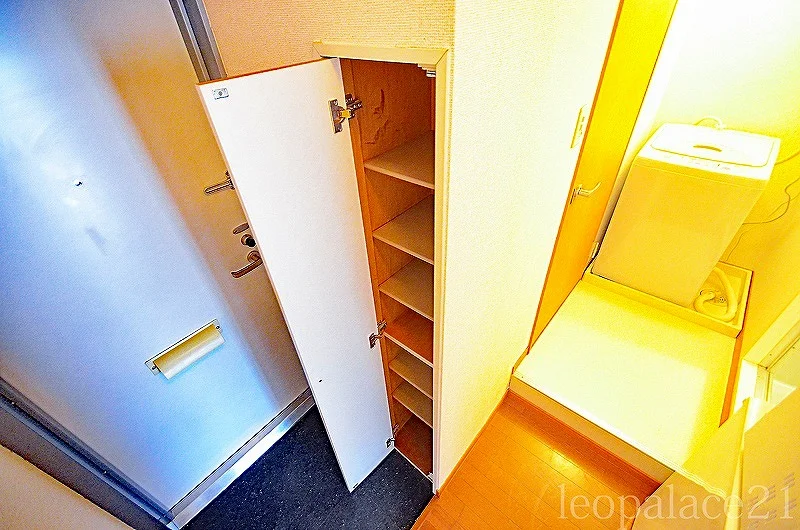 シューズボックス