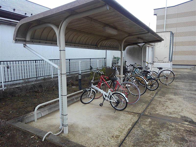 駐輪場完備