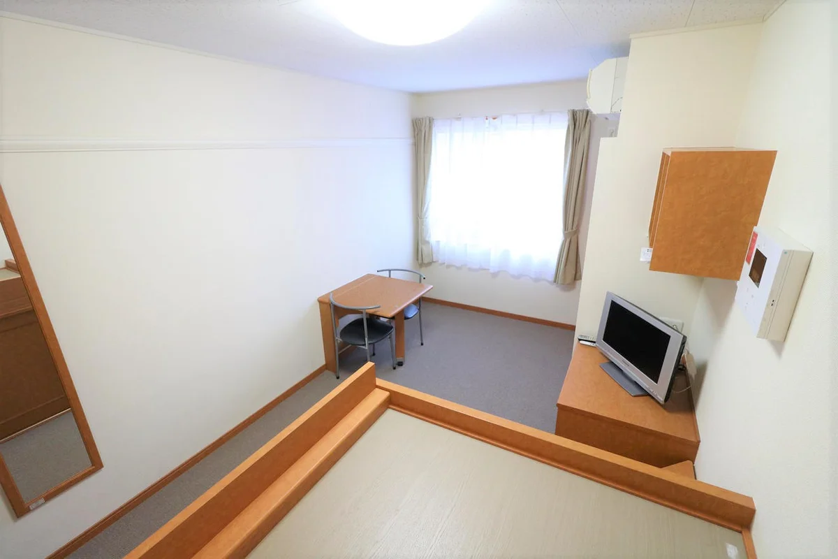 １Ｆはフローリング仕様・２Ｆは絨毯仕様になります。