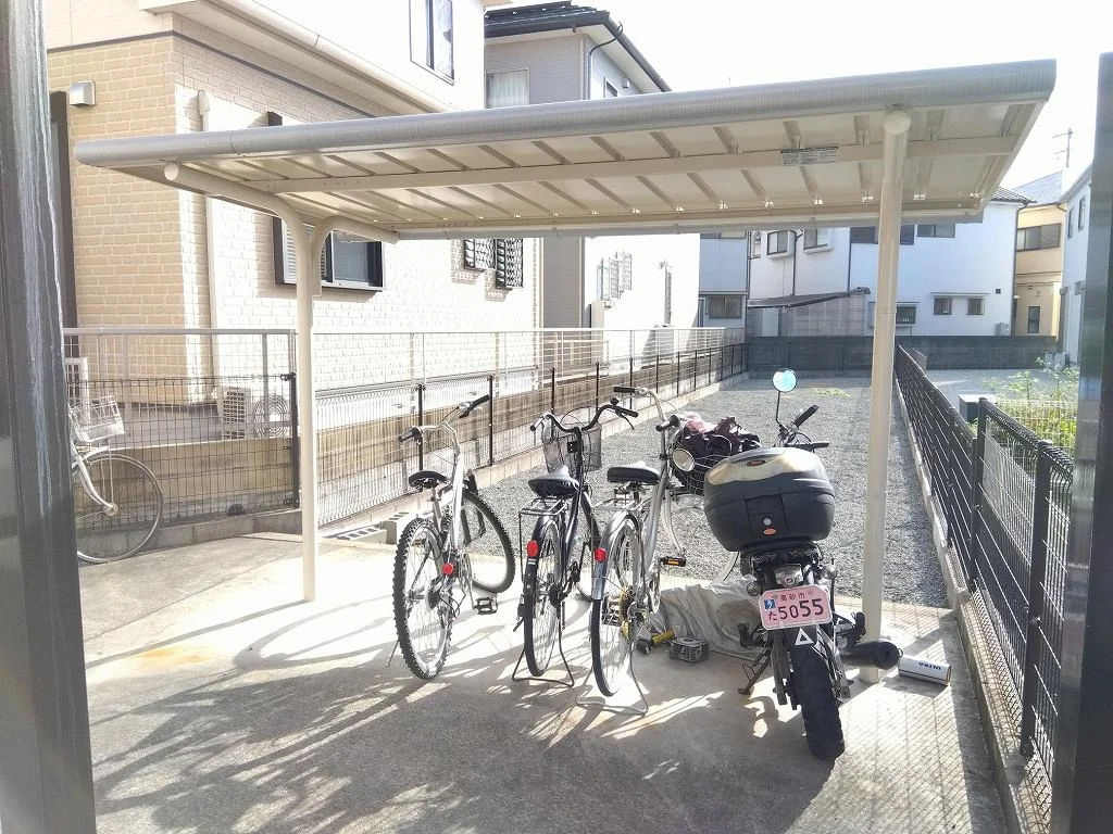 屋根付き駐輪場
