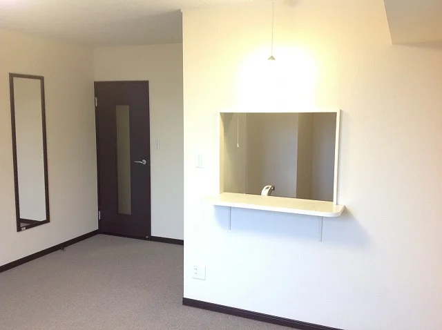 画像：1Ｆ使用　カウンターキッチン