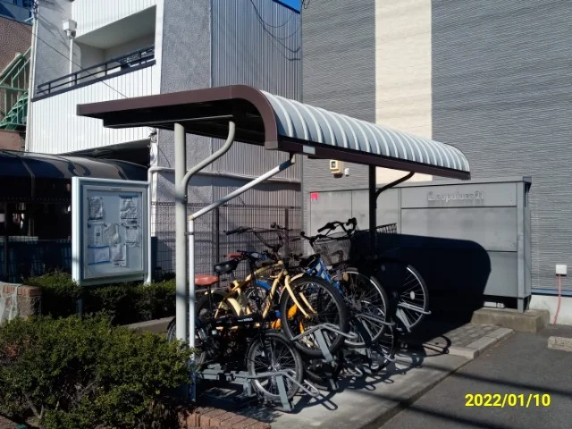 屋根付き駐輪場