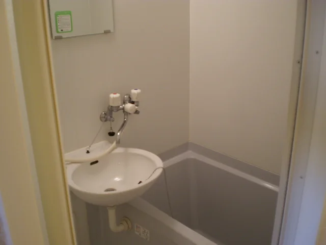 バス・トイレ別