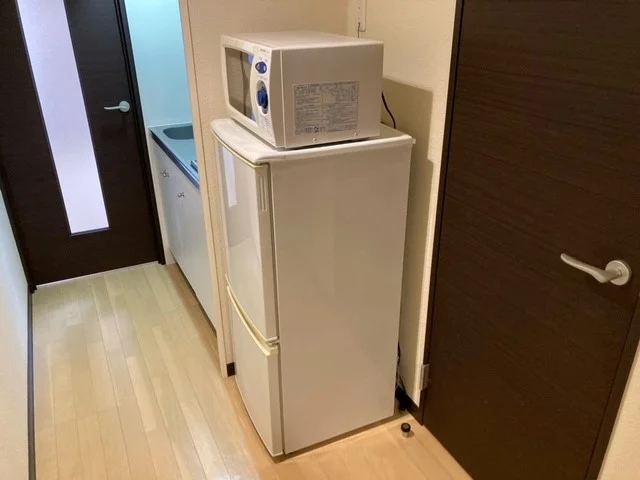 電子レンジ、冷蔵庫