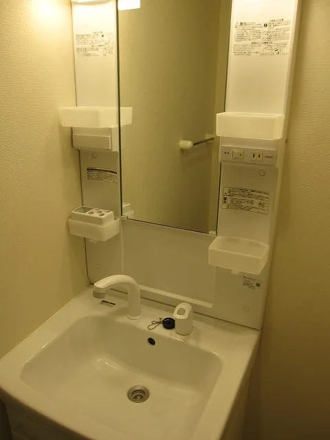 独立洗面台