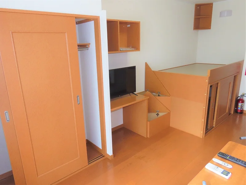 クローゼット、ベッド下収納あり