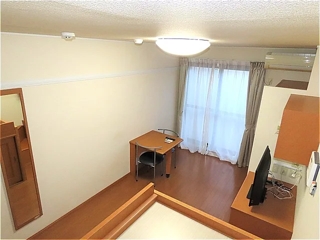 ベッド上からのアングルです